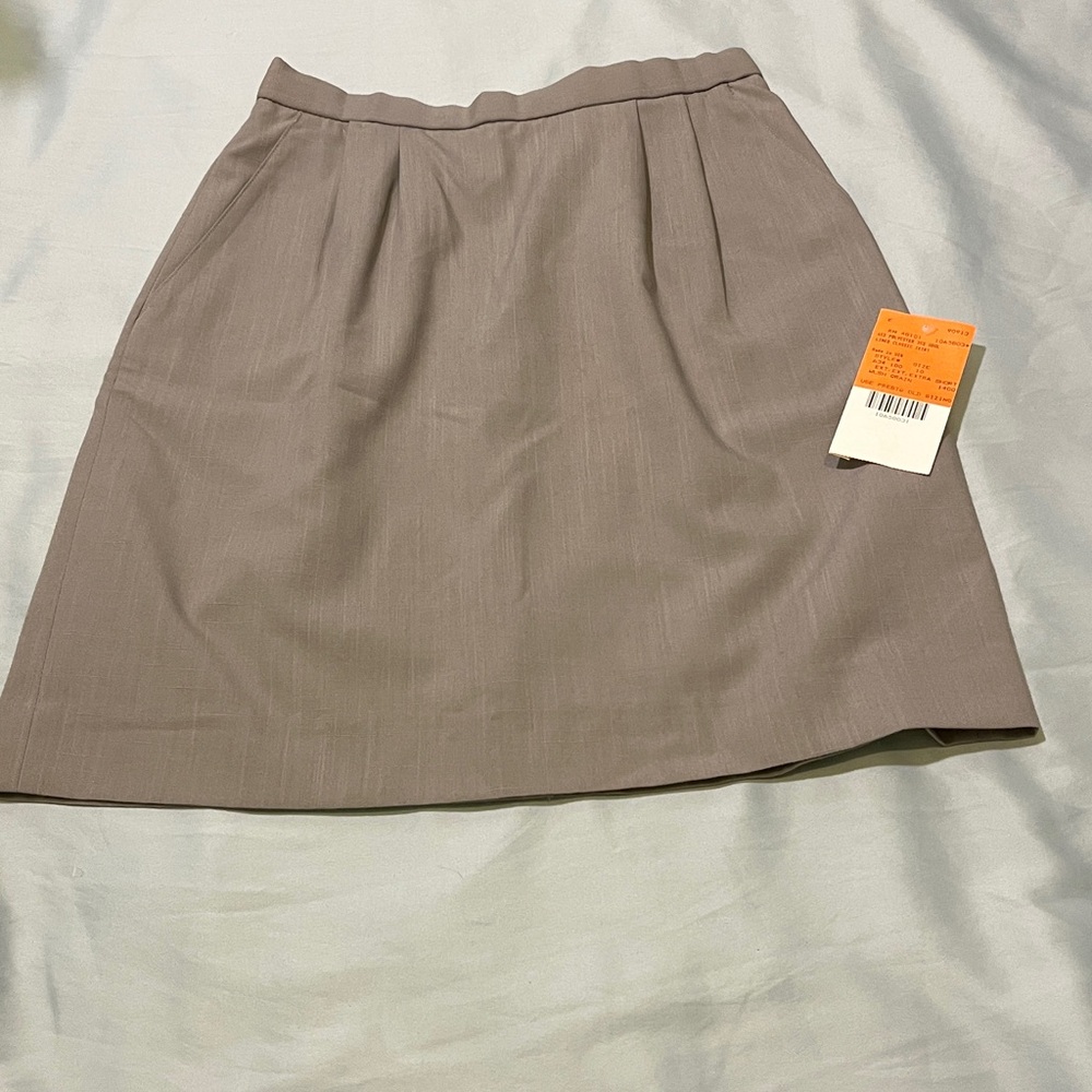 Prestige Business Fashions Tan Skirt Size 10 NWT 35% Wool Career Wear Casual